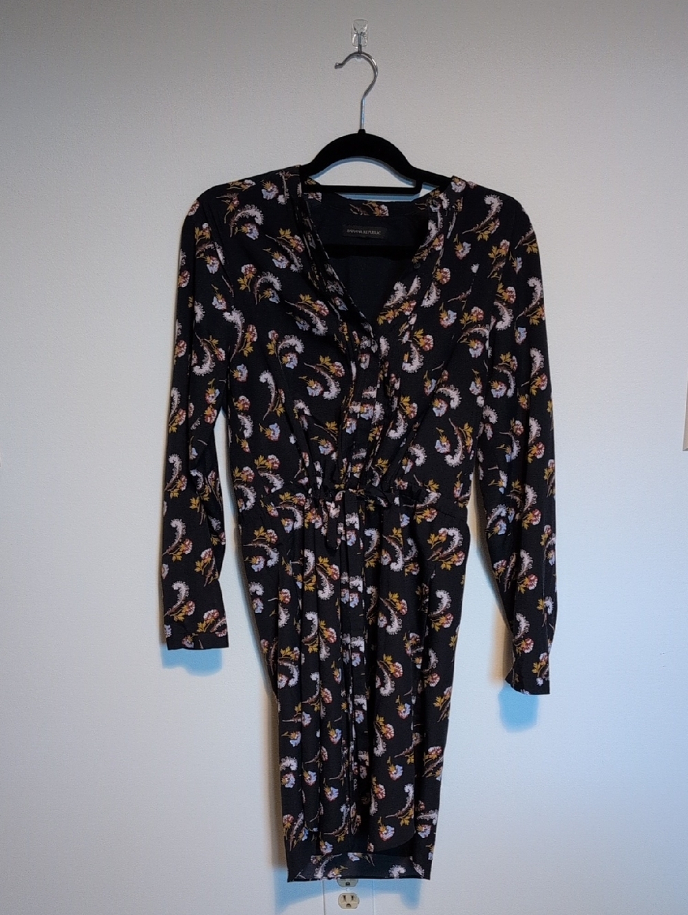 Banana Republic Black Floral Long-Sleeve Drawstring Dress